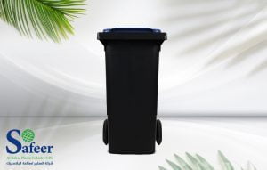 حاوية قمامة سوداء