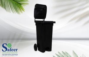 حاوية قمامة سوداء